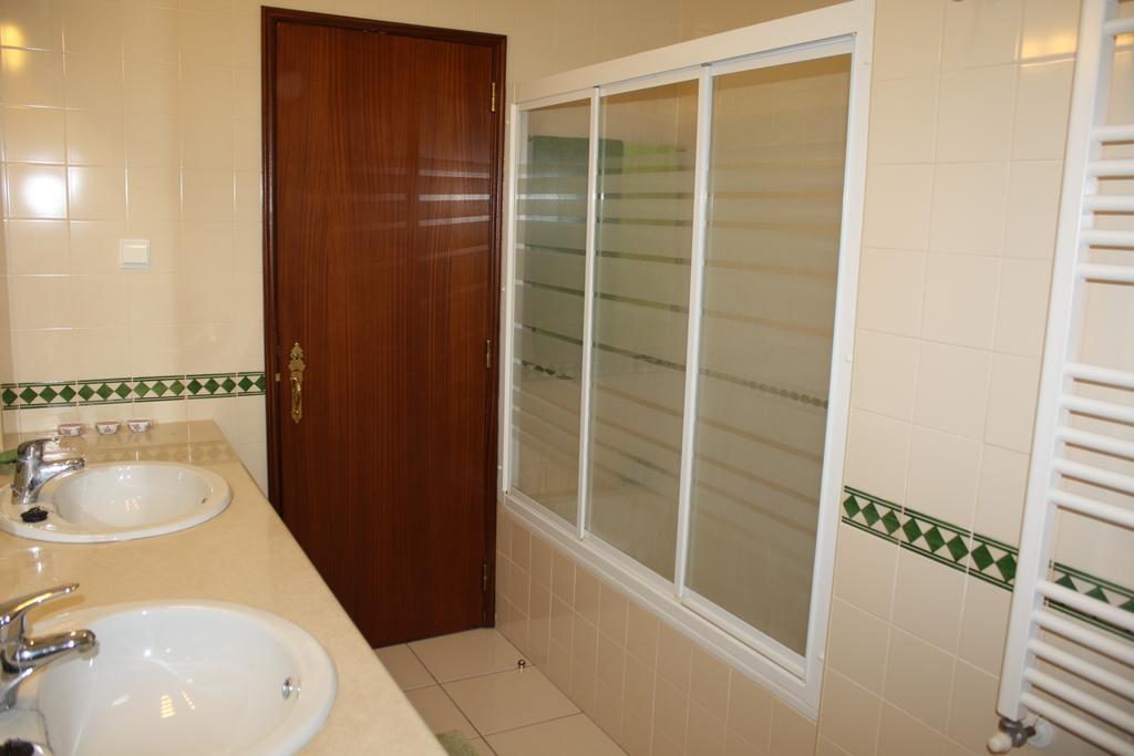 Quinta Do Cerquito Villa เฟร์เรย์รา โด เซเซเร ภายนอก รูปภาพ