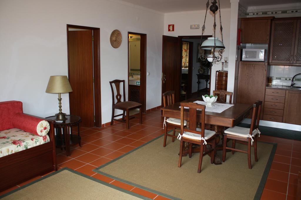 Quinta Do Cerquito Villa เฟร์เรย์รา โด เซเซเร ภายนอก รูปภาพ