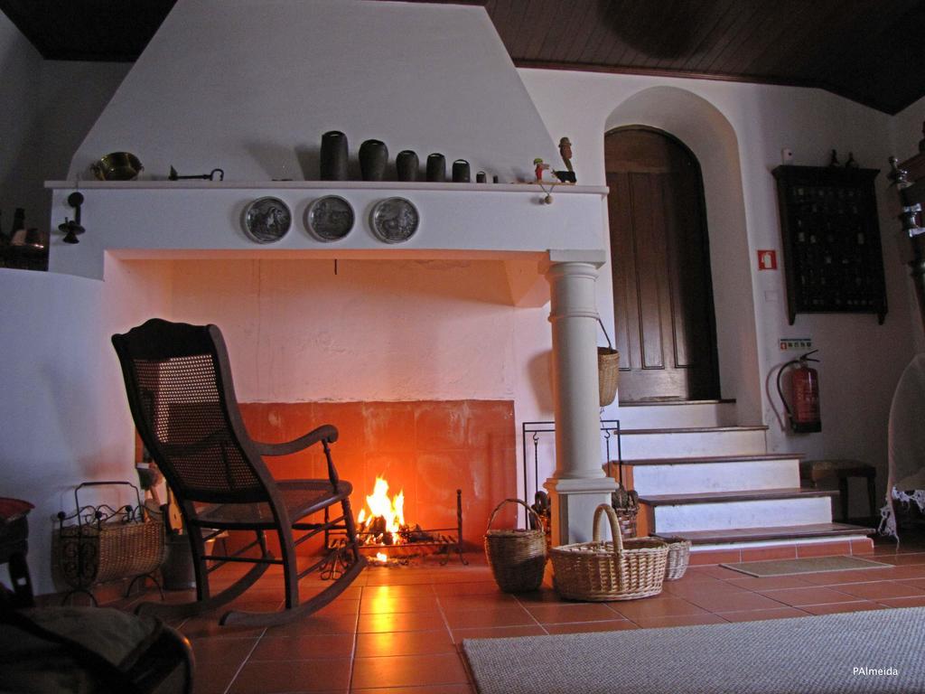 Quinta Do Cerquito Villa เฟร์เรย์รา โด เซเซเร ภายนอก รูปภาพ